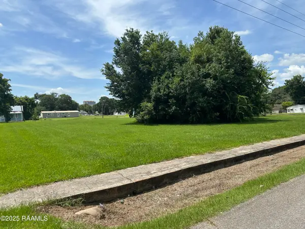 S Young Street, Abbeville, LA 70510