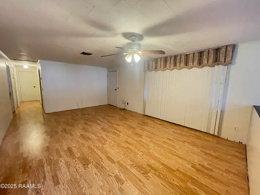 1109 N Guidry Avenue, Kaplan, LA 70548 - #3