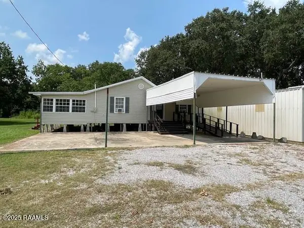 125 Lakeside Avenue, Gueydan, LA 70542