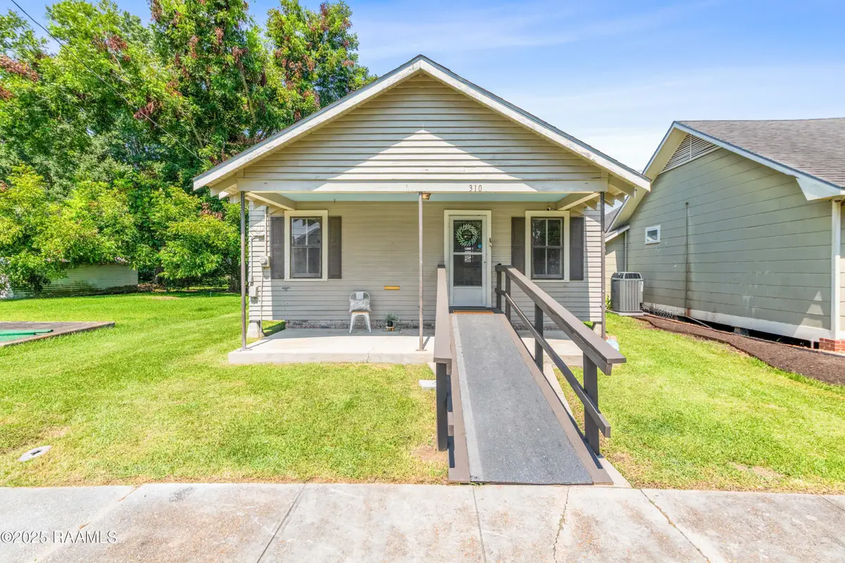 310 N Boudreaux Avenue, Kaplan, LA 70548 - #1