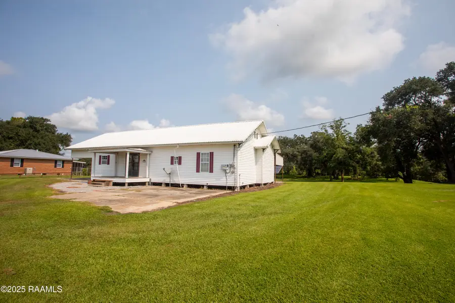 1606 Anse Broussard Highway, Breaux Bridge, LA 70517 - #3