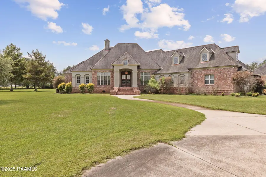 301 Rue Novembre, Scott, LA 70583 - #2