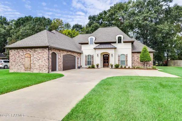 195 Rue De Hunter, Opelousas, LA 70570