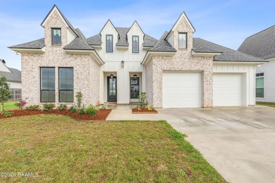 208 Buenos Aires, Youngsville, LA 70592 - #2