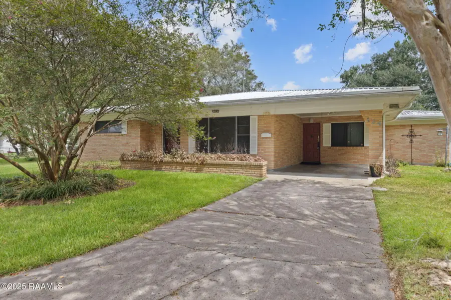 124 N Cemetery Street, Saint Martinville, LA 70582 - #2