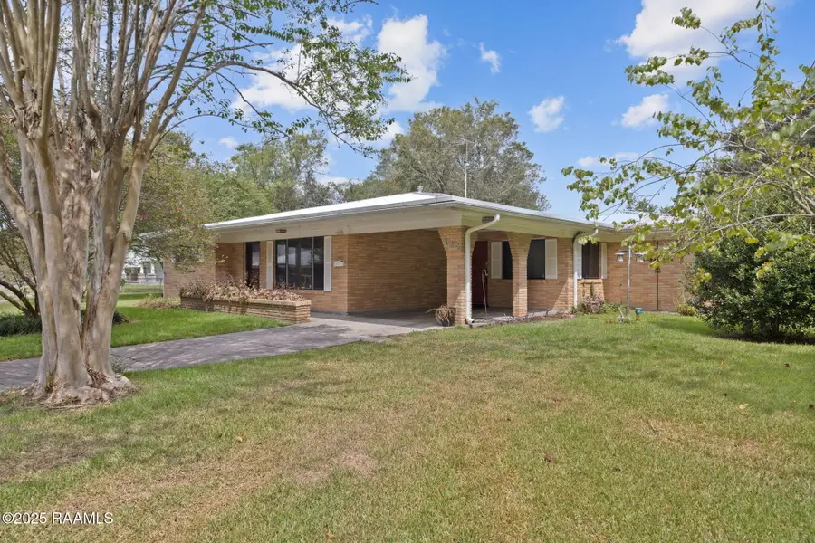 124 N Cemetery Street, Saint Martinville, LA 70582 - #3