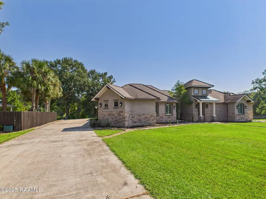 1008 Kern Drive, Breaux Bridge, LA 70517 - #3