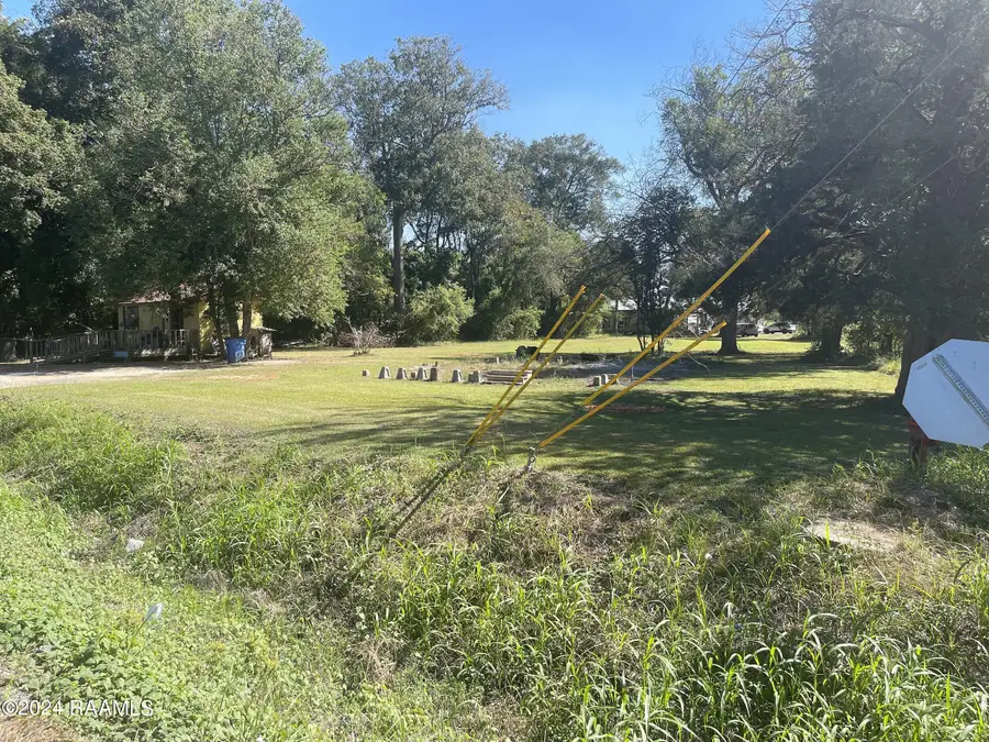 449 St Peter Street, Jeanerette, LA 70544 - #2