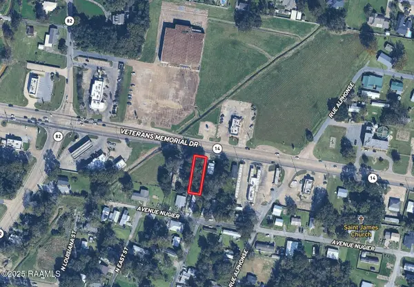 434 Veterans Memorial Drive, Abbeville, LA 70510