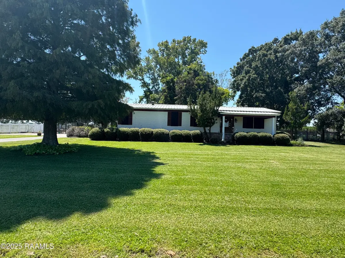 15736 St. Elmo Road, Erath, LA 70533 - #1