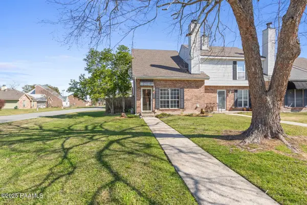 901 Carriage Light Loop, Youngsville, LA 70592