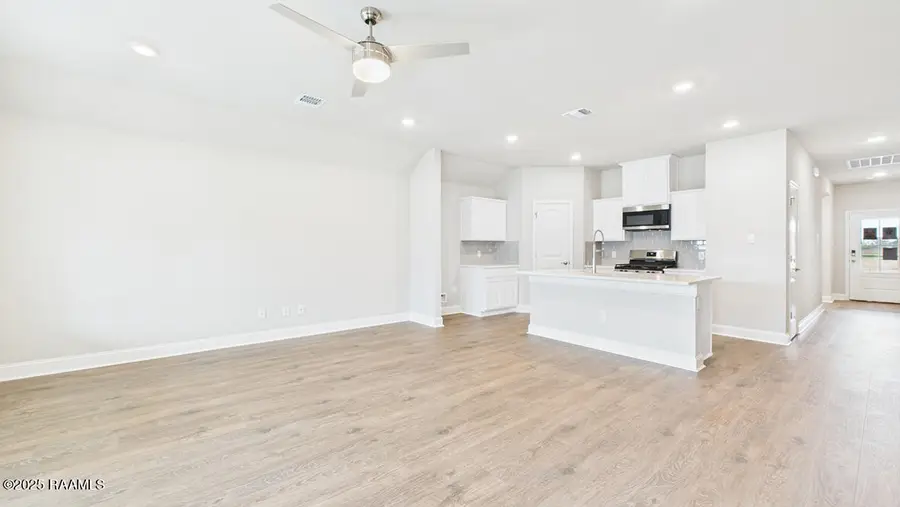 112 Harvest Falls Drive, Broussard, LA 70518 - #2