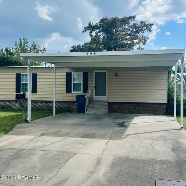 409 W Bernard Street, Rayne, LA 70578