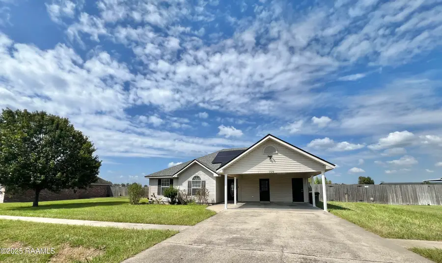 729 N Belle Circle, Breaux Bridge, LA 70517 - #3