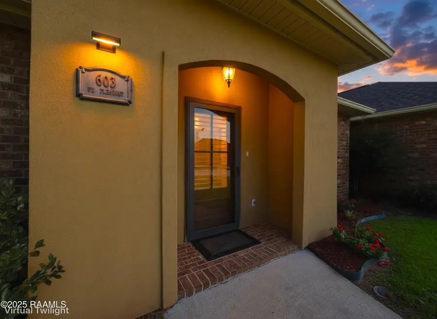 603 Point Pleasant Drive, Berwick, LA 70342 - #2
