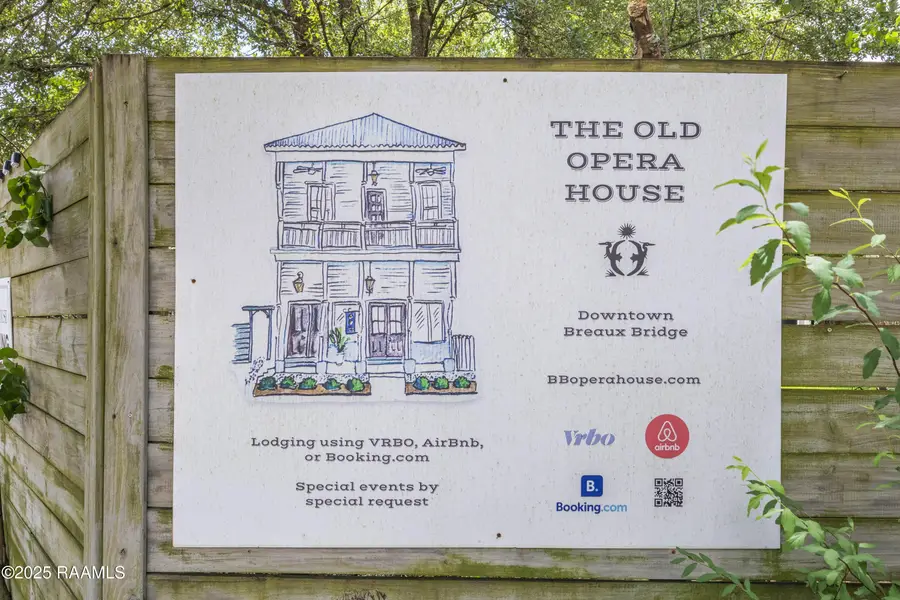 105 Washington Street, Breaux Bridge, LA 70517 - #2