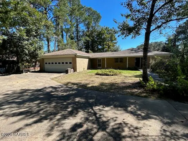 981 E Prudhomme Street, Opelousas, LA 70570 - #3