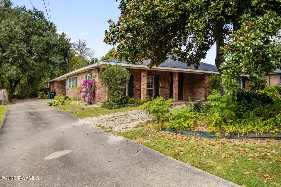 202 N Arlington Drive, Lafayette, LA 70503 - #3