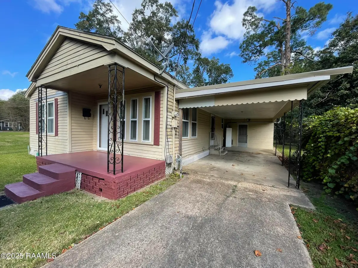 116 W Bertheaud Avenue, Opelousas, LA 70570 - #1