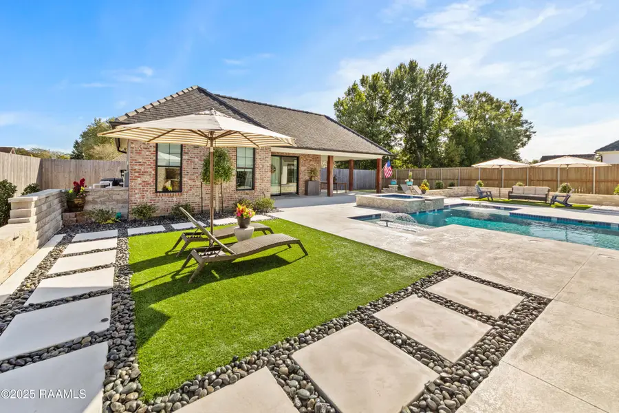 109 Stony Trek Drive, Youngsville, LA 70592 - #2