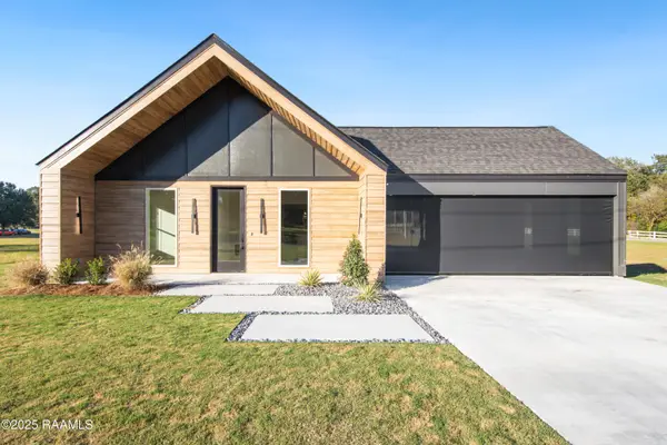 100 La Rue Malaga, Broussard, LA 70518