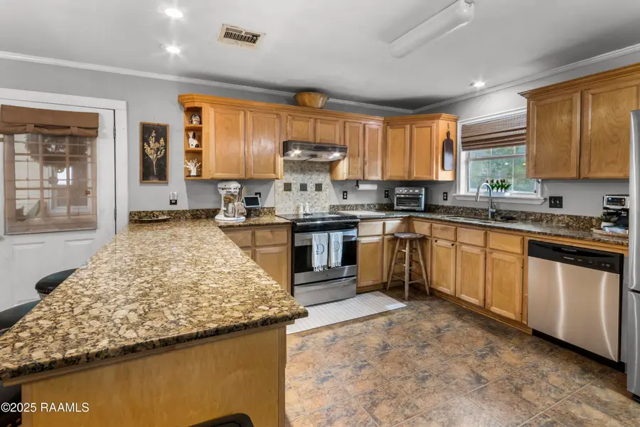 2147 Atchafalaya River Highway, Breaux Bridge, LA 70517 - #3