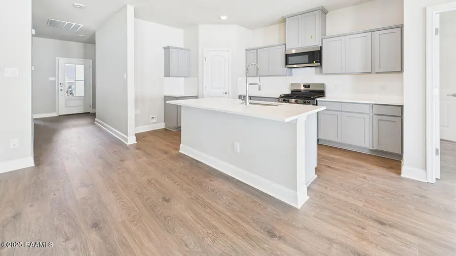 121 Harvest Falls Drive, Broussard, LA 70518 - #2