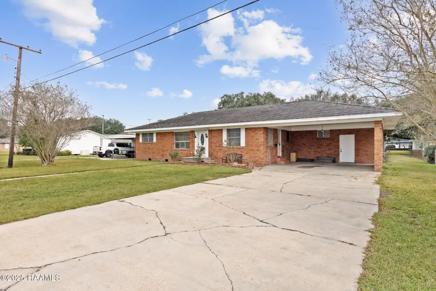 307 N Eleazar Avenue, Kaplan, LA 70548 - #3