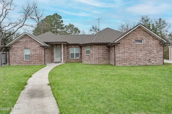 1098 Timber Trails Road, Breaux Bridge, LA 70517
