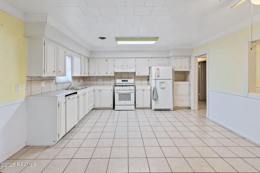 815 Scott Street, Jennings, LA 70546 - #3