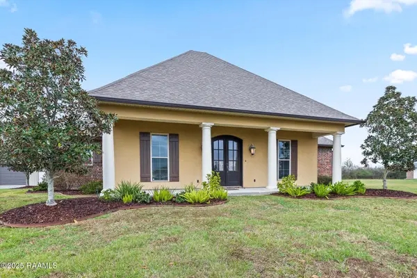 813 Belle Place Olivier Road, New Iberia, LA 70563