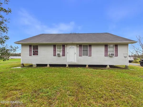 1053 Carolyn Rose Drive, Breaux Bridge, LA 70517