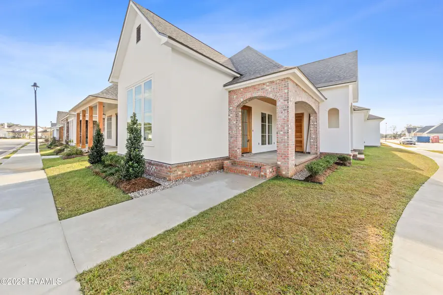 209 Hearth Street, Lafayette, LA 70508 - #2