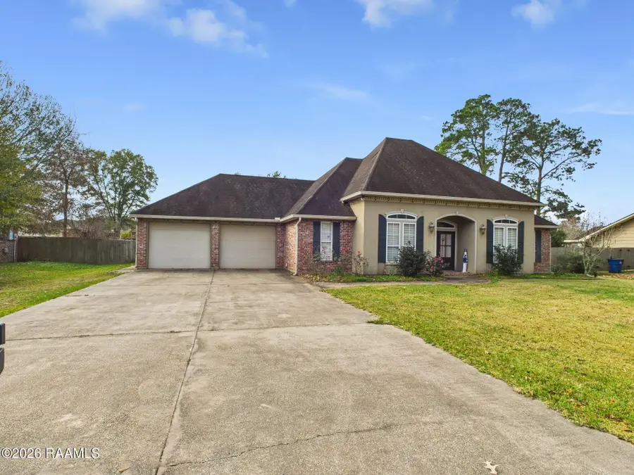 512 E Villien Avenue, Abbeville, LA 70510 - #2
