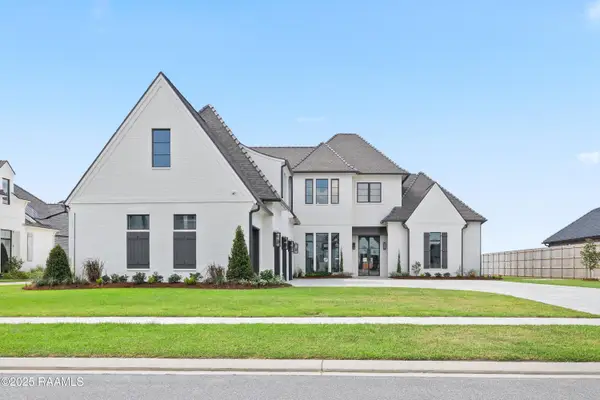 104 Dusty Ridge Drive, Youngsville, LA 70592