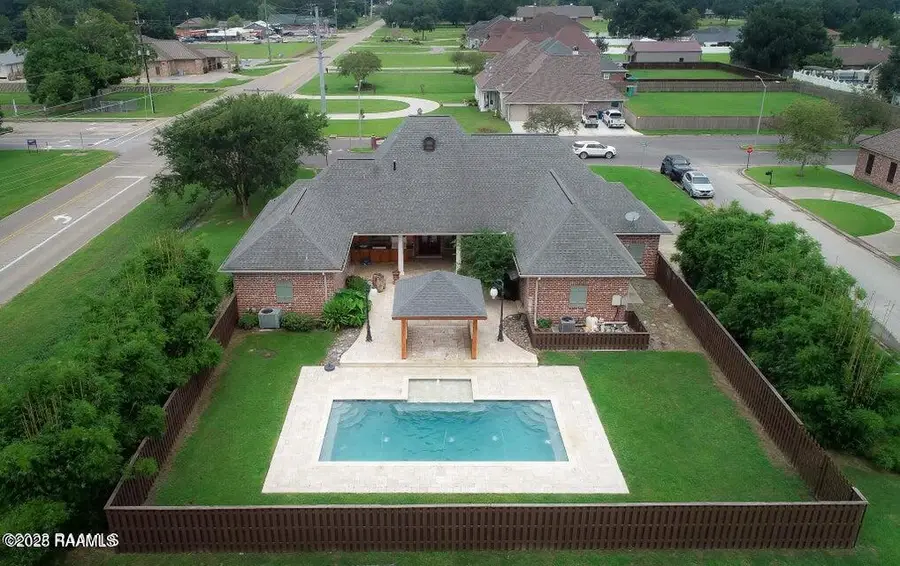 99 University Place, Eunice, LA 70535 - #3