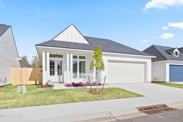 240 Jagged Grove Lane, Youngsville, LA 70592