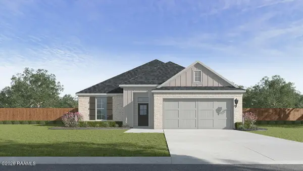 118 Belle Lake Drive, Lafayette, LA 70506