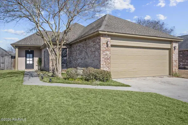 3172 Nicholson Lake Drive, Baton Rouge, LA 70810