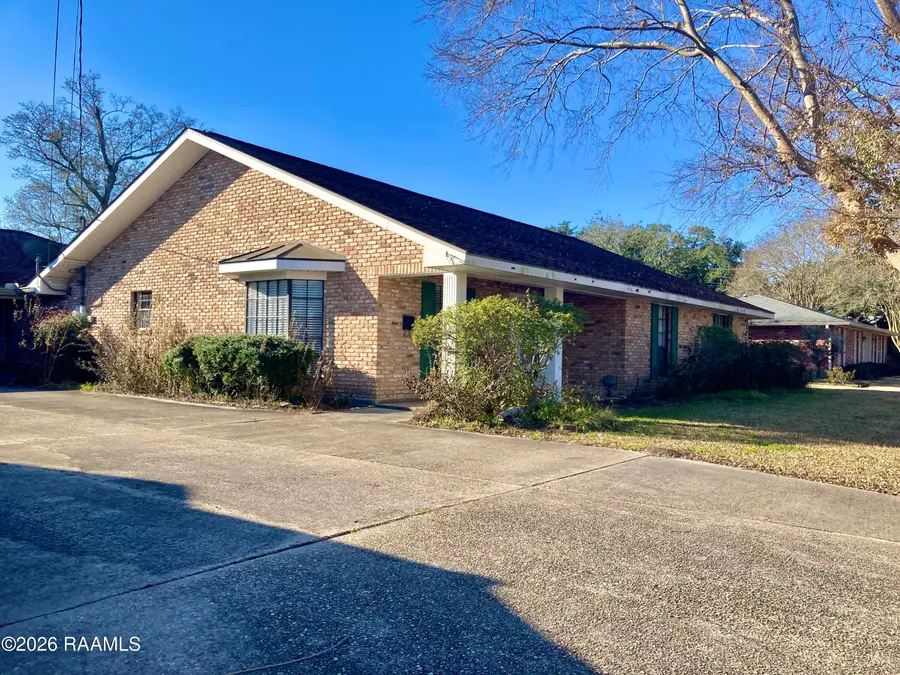 416 E 5th Street, Crowley, LA 70526 - #2
