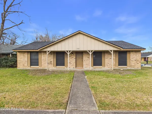 100 Strasbourg Drive, Lafayette, LA 70506