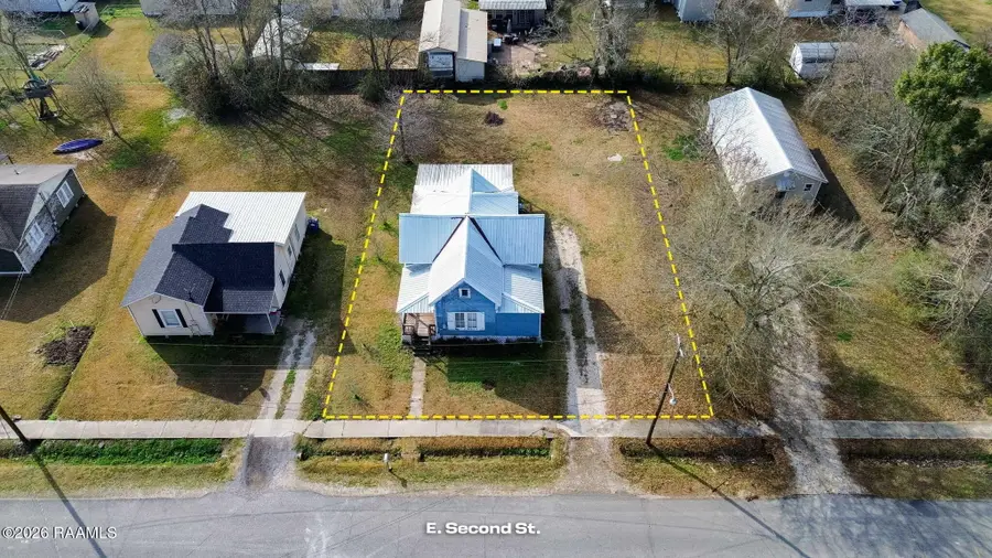 703 E 2nd Street, Jennings, LA 70546 - #3