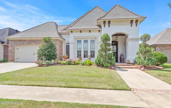 203 Rue De Frejus, Broussard, LA 70518