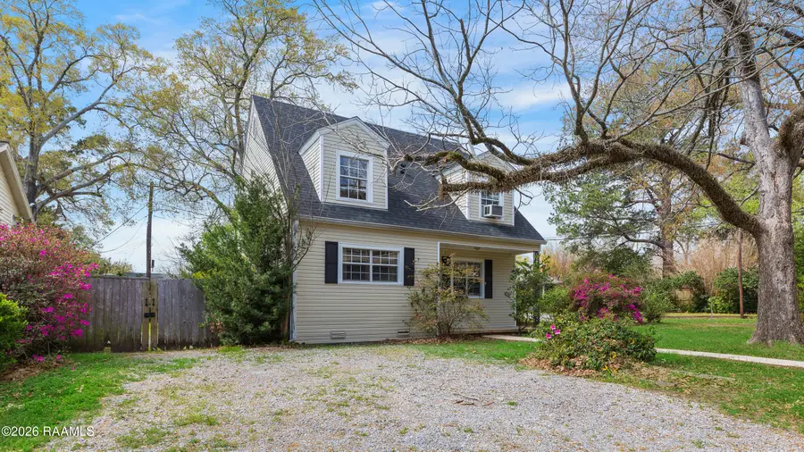 211 Saint Louis Street, Lafayette, LA 70506 - #2