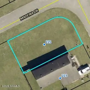 225 Laurelwood Drive, Lafayette, LA 70501