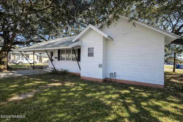 201 N Charles Campbell Avenue, Abbeville, LA 70510