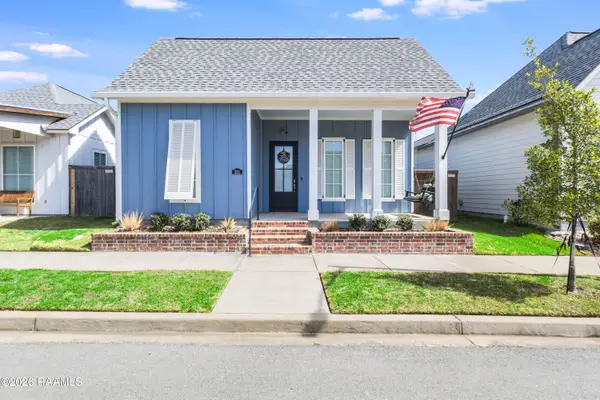 301 Keelingwood Lane, Lafayette, LA 70507