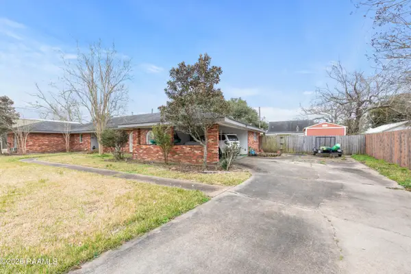 903 Oak Drive, Breaux Bridge, LA 70517