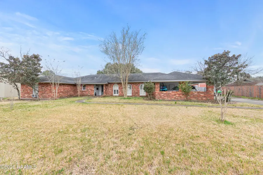 903 Oak Drive, Breaux Bridge, LA 70517 - #3