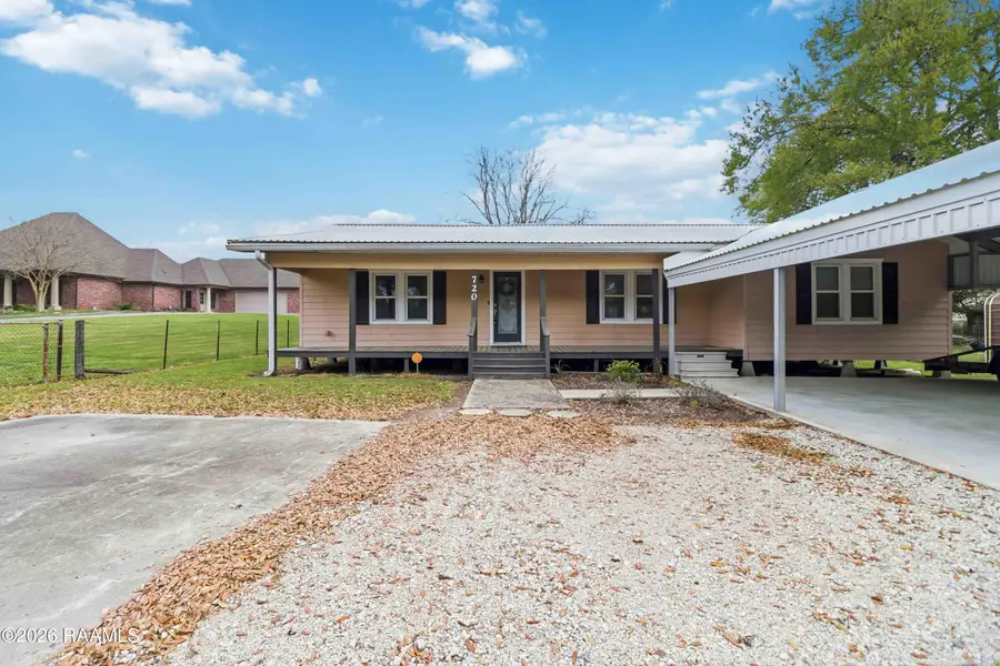 720 W Lastie Street, Erath, LA 70533 - #2